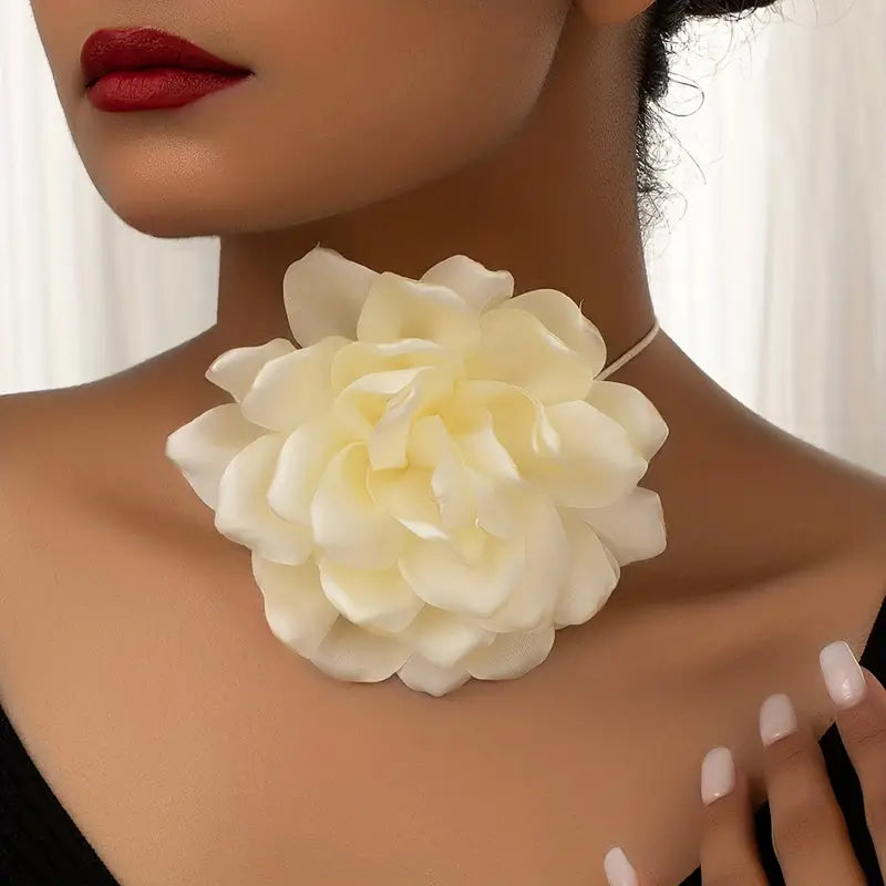 Collarino Fiore Tessuto